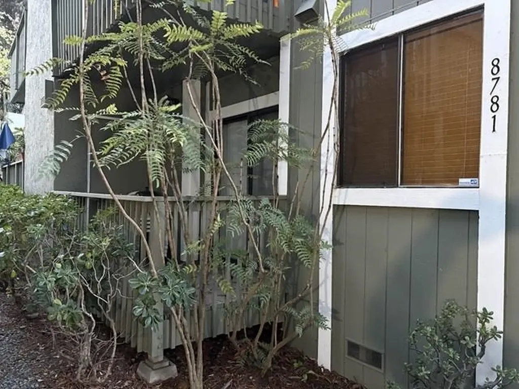 8781 Mountain Boulevard Oakland CA 94605