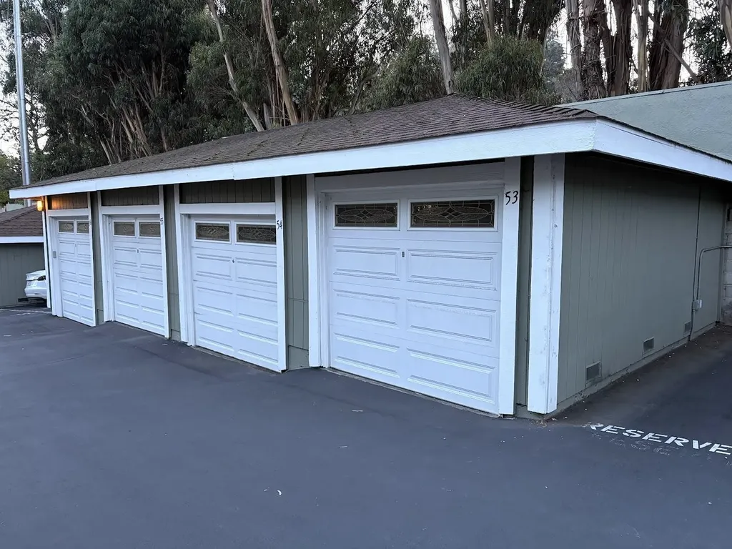 8781 Mountain Boulevard Oakland CA 94605