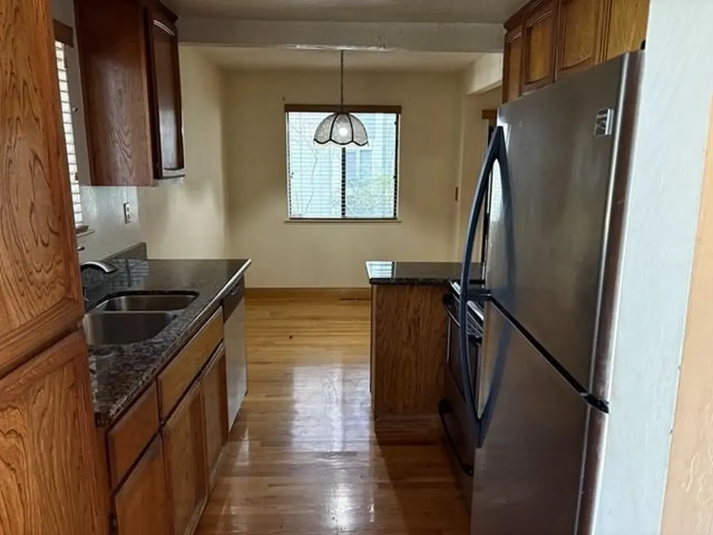 8781 Mountain Boulevard Oakland CA 94605
