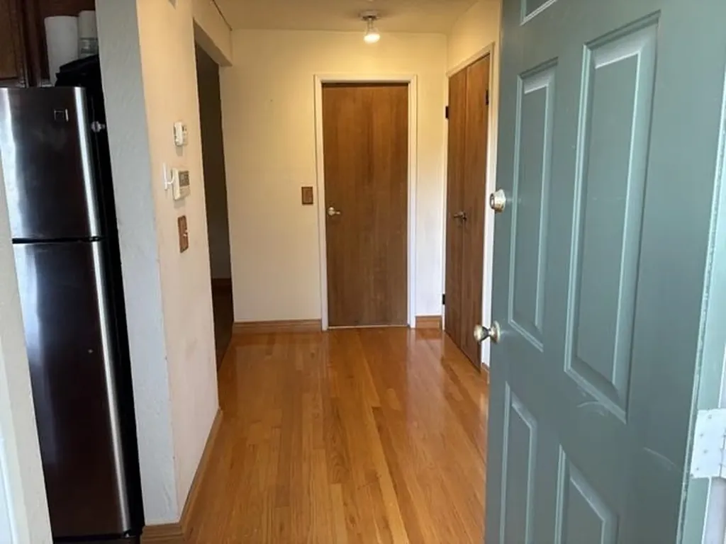 8781 Mountain Boulevard Oakland CA 94605