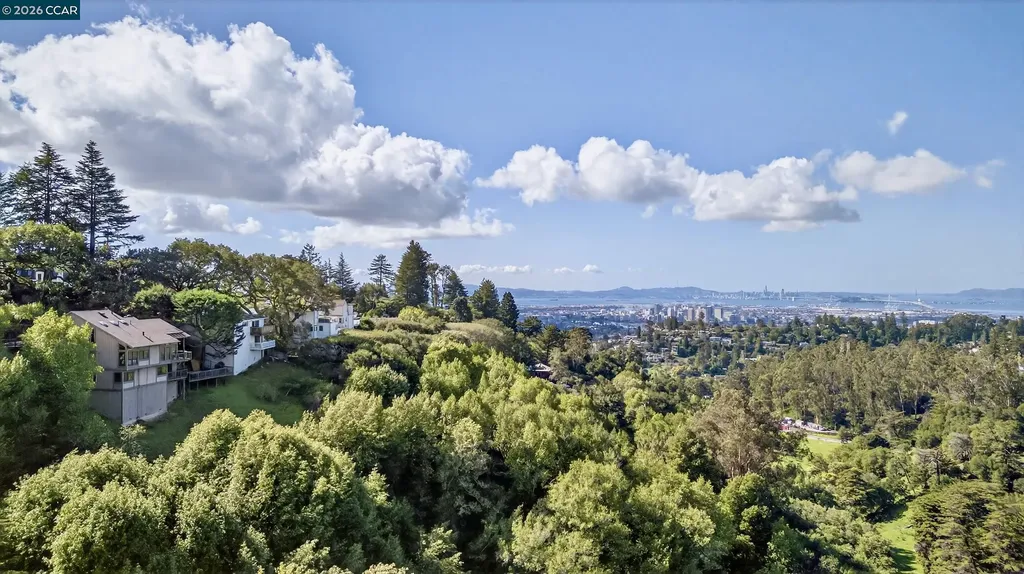 6030 Girvin Drive Oakland CA 94611