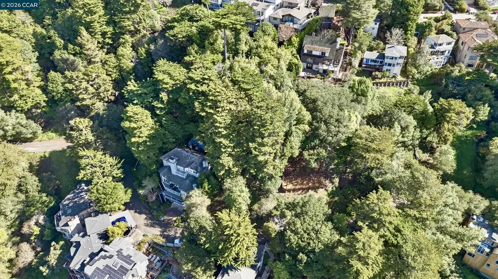6030 Girvin Drive Oakland CA 94611