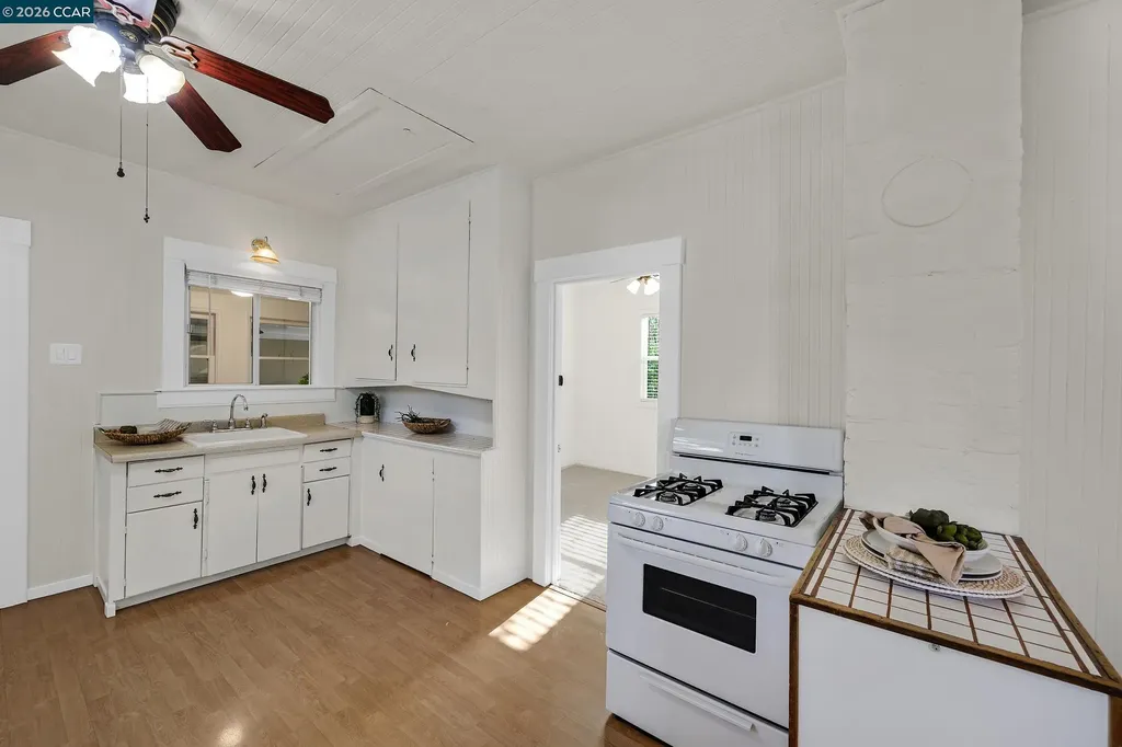 22820 5th Street Hayward CA 94541