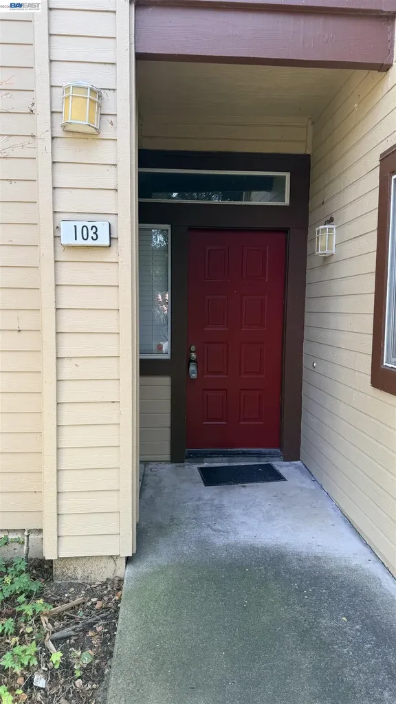 103 Tuscany Court Hercules CA 94547