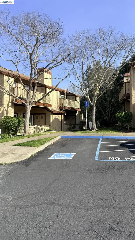 103 Tuscany Court Hercules CA 94547