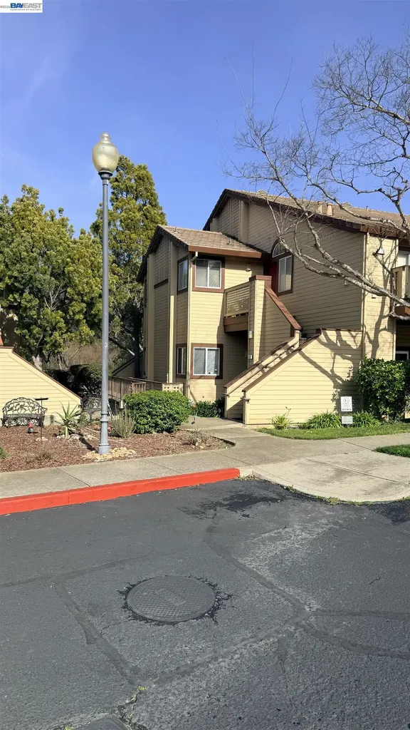 103 Tuscany Court Hercules CA 94547