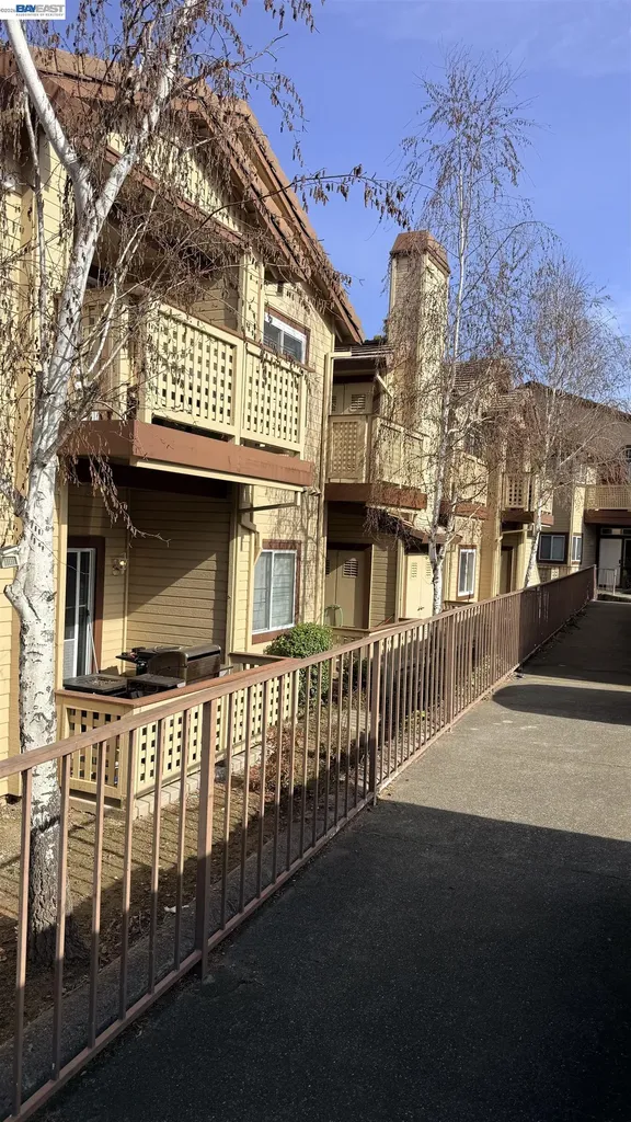 103 Tuscany Court Hercules CA 94547
