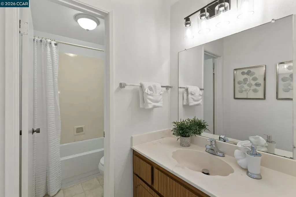 5060 Valley Crest Drive Concord CA 94521