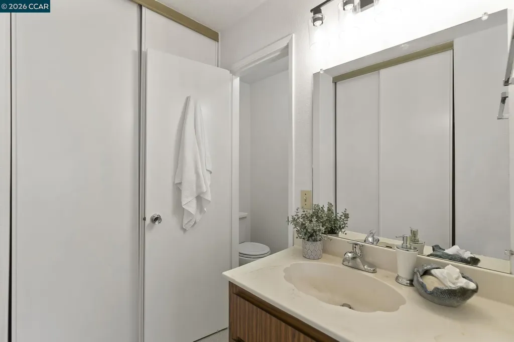 5060 Valley Crest Drive Concord CA 94521