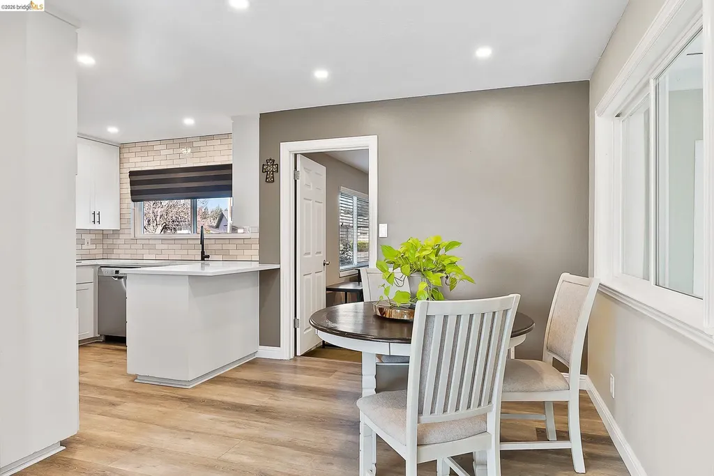 1777 Clayton Way Concord CA 94519