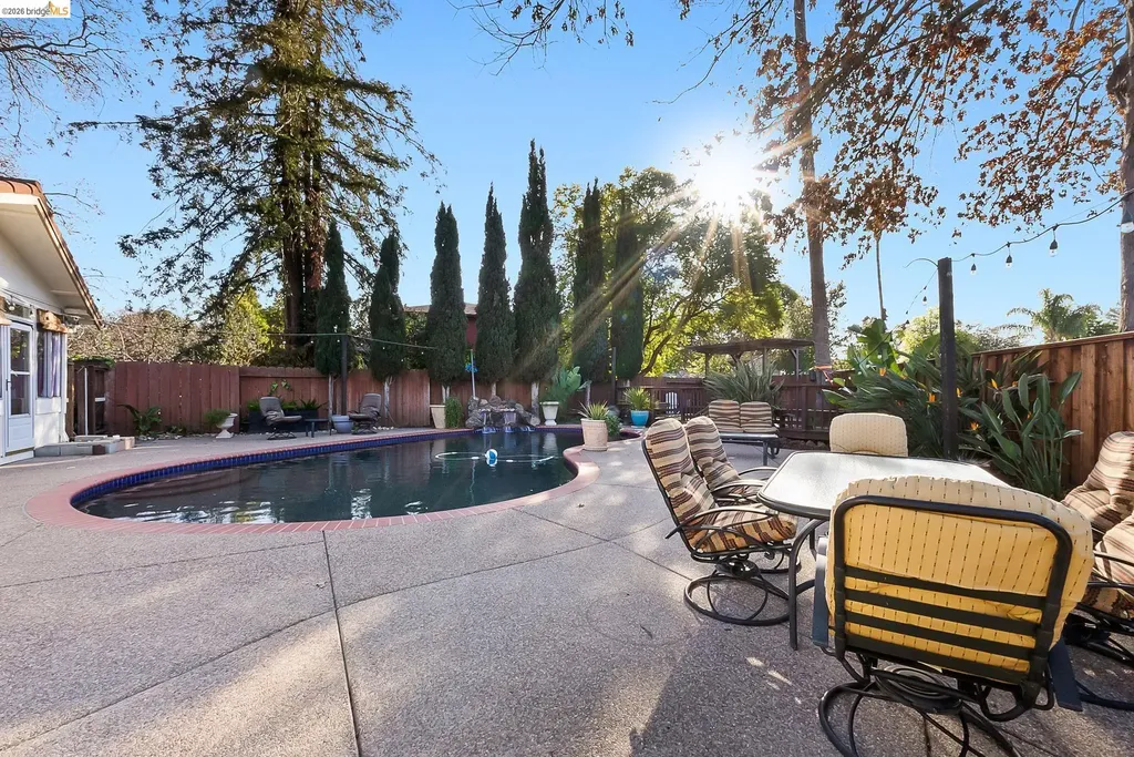 1777 Clayton Way Concord CA 94519