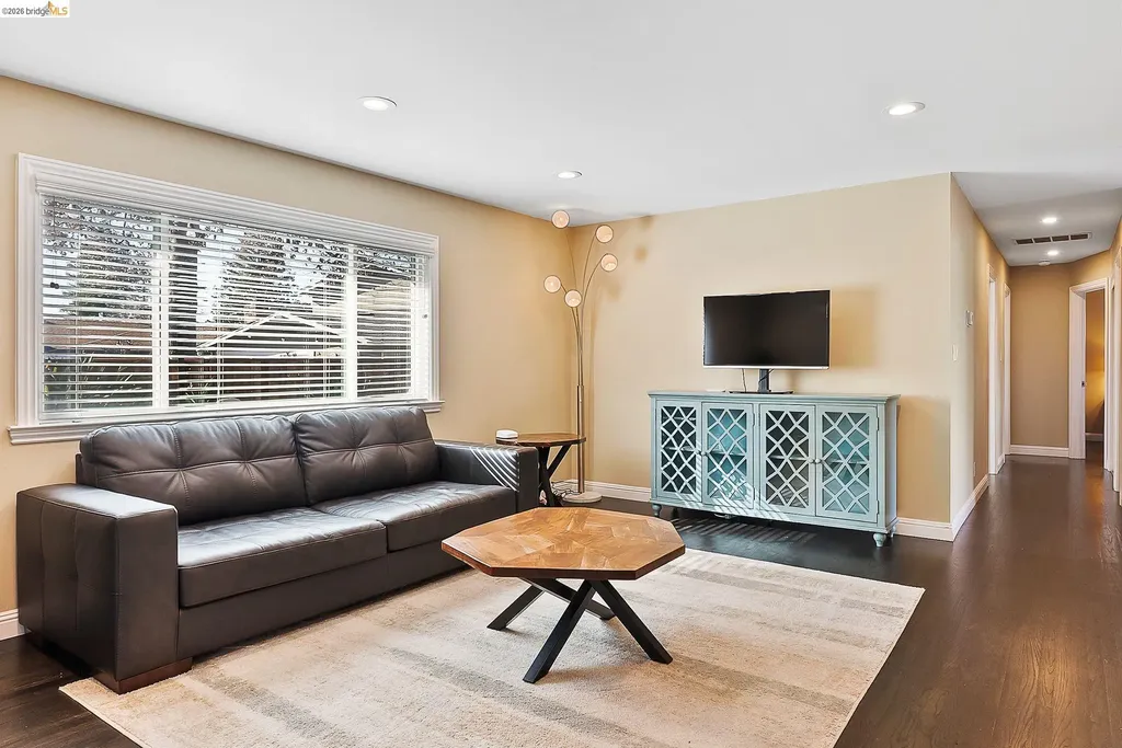 1777 Clayton Way Concord CA 94519