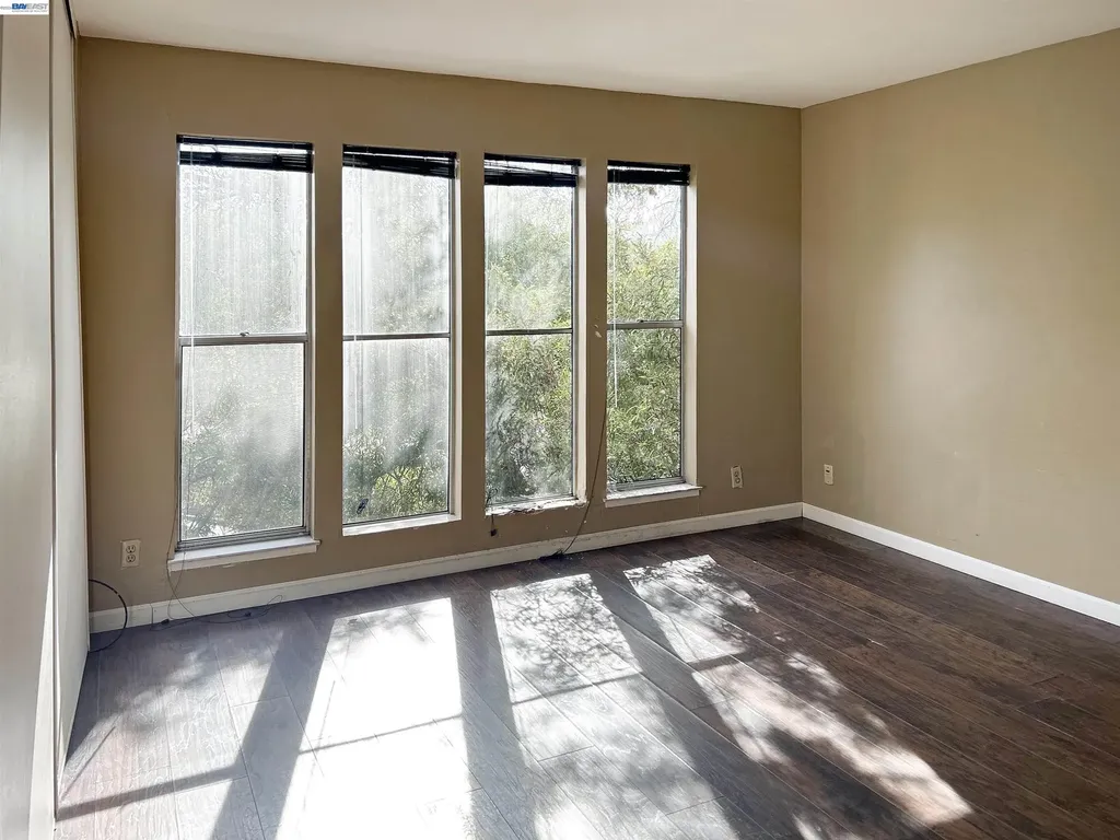 5335 Broadway Terrace Oakland CA 94618