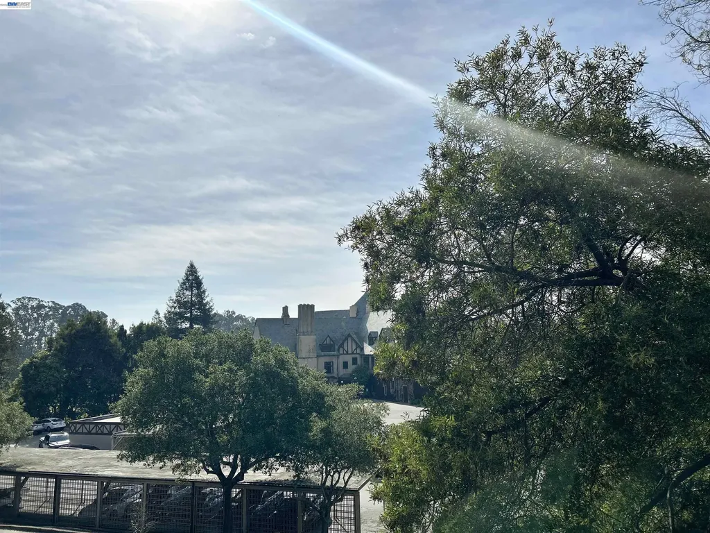5335 Broadway Terrace Oakland CA 94618