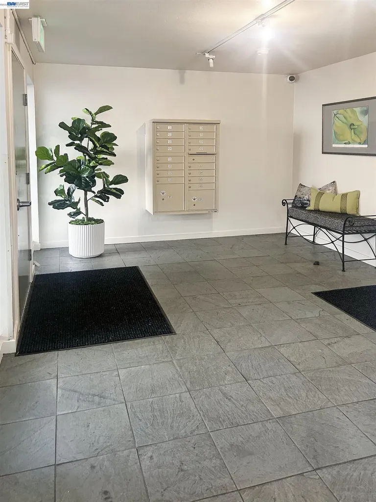 5335 Broadway Terrace Oakland CA 94618