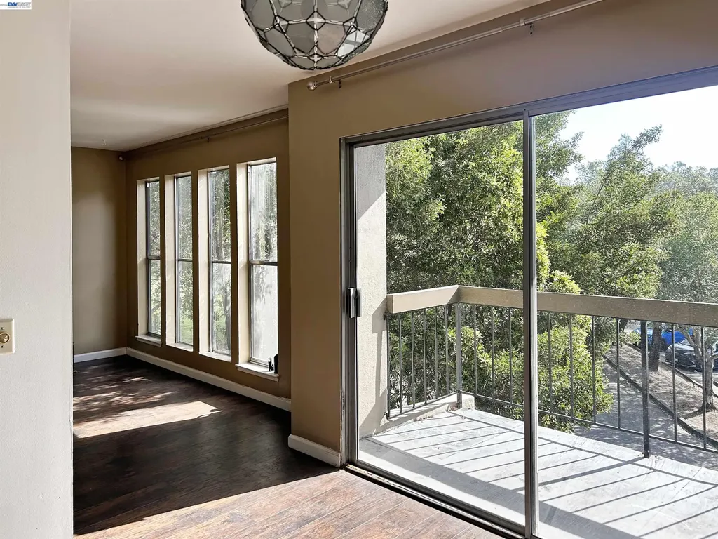5335 Broadway Terrace Oakland CA 94618