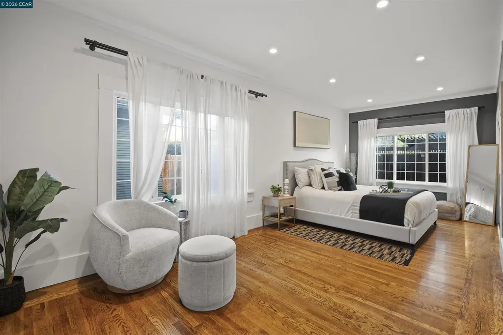 5428 Ruth Avenue Oakland CA 94601