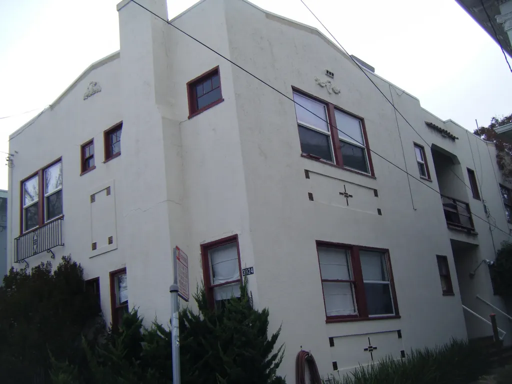 3920 Clarke Street Oakland CA 94609