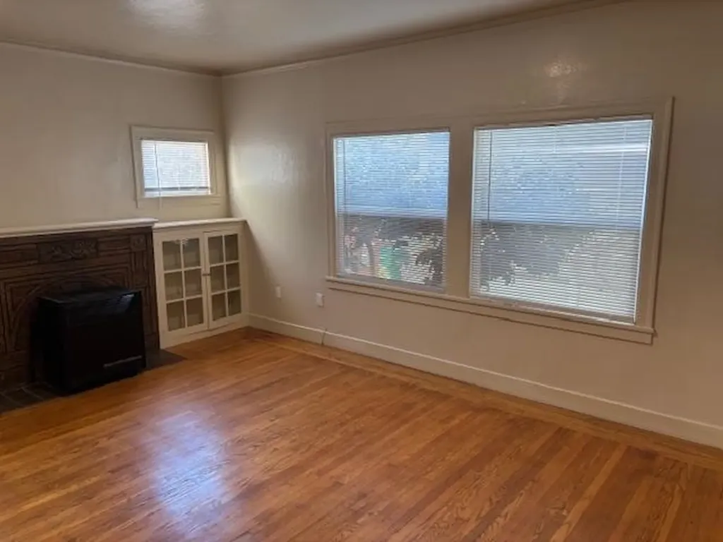 3920 Clarke Street Oakland CA 94609