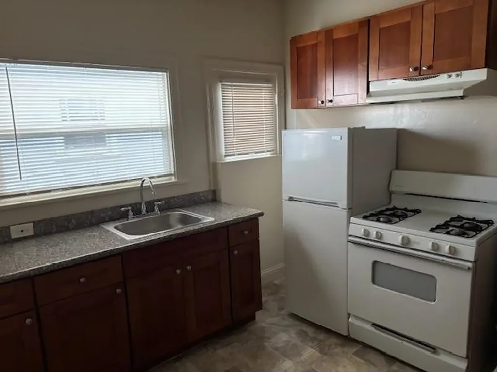 3920 Clarke Street Oakland CA 94609