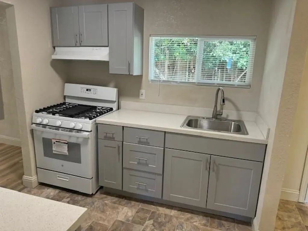 3920 Clarke Street Oakland CA 94609