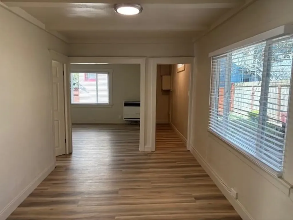 3920 Clarke Street Oakland CA 94609