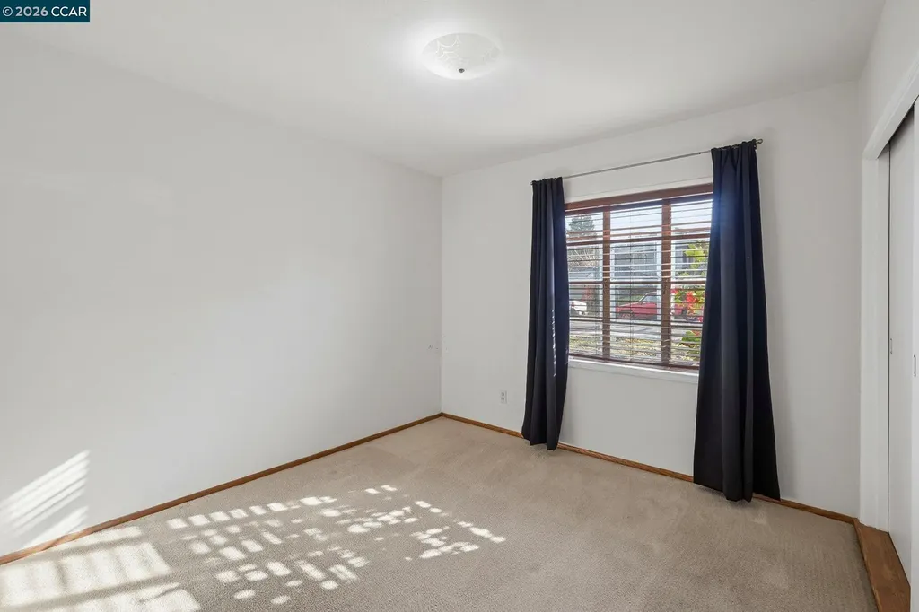 1021 Ulfinian Way Martinez CA 94553