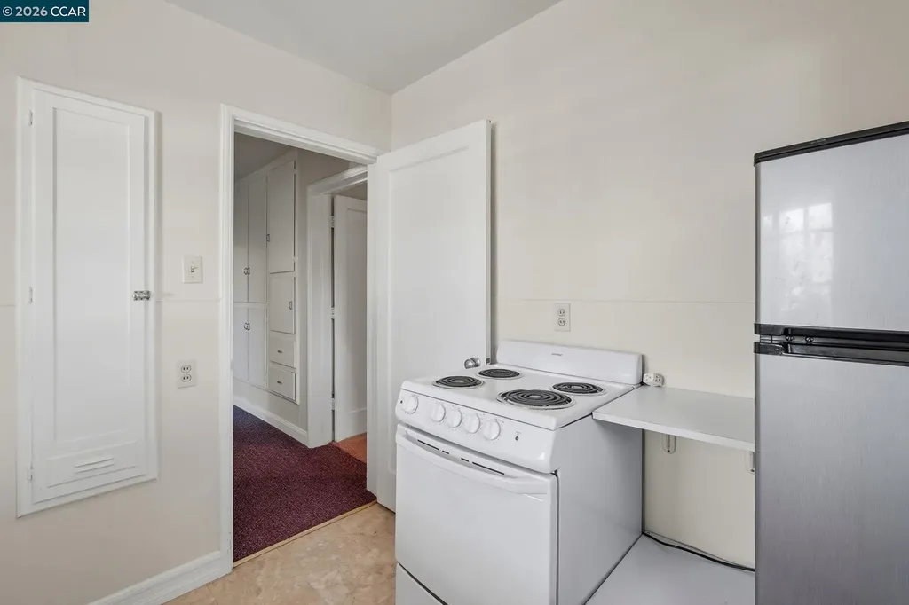 1021 Ulfinian Way Martinez CA 94553