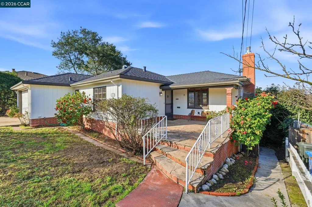 1021 Ulfinian Way Martinez CA 94553