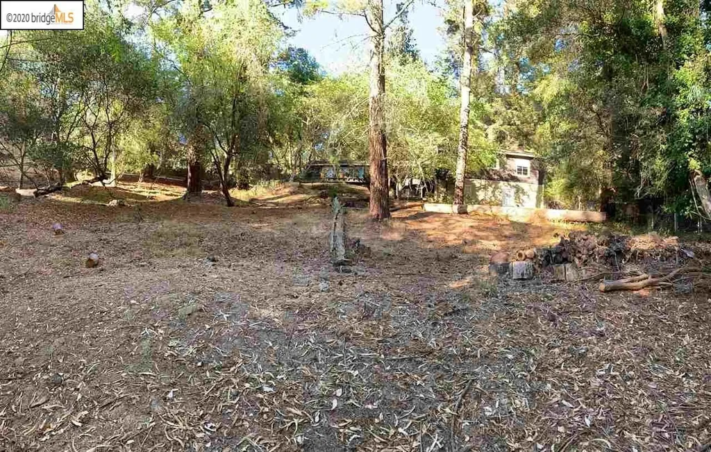 6696 Moore Drive Oakland CA 94611
