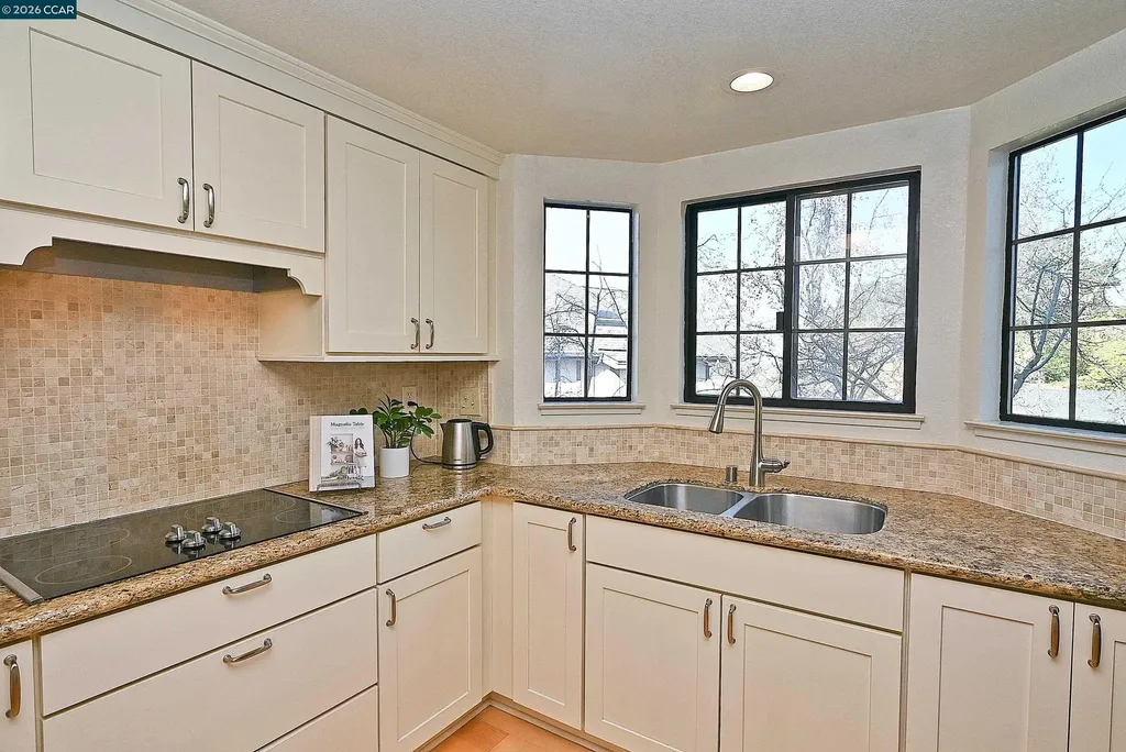 137 Haslemere Lafayette CA 94549