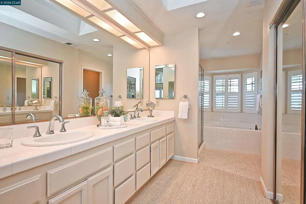 137 Haslemere Lafayette CA 94549