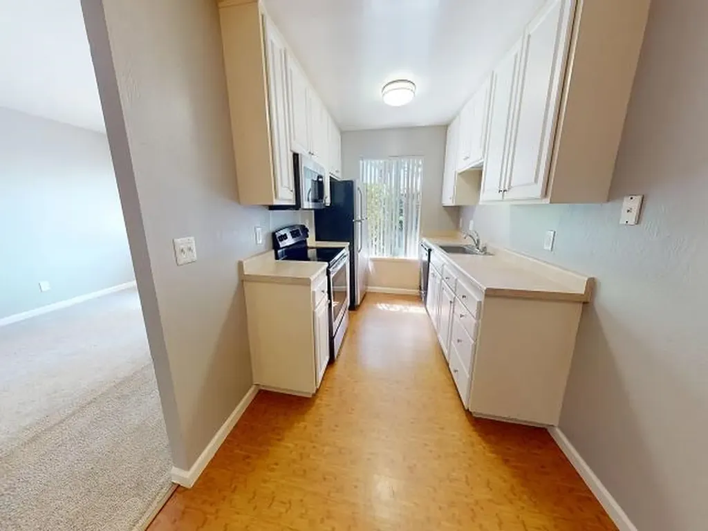 1211 Paru Street Alameda CA 94501