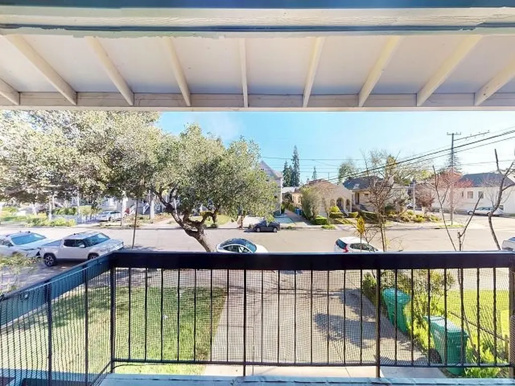1211 Paru Street Alameda CA 94501