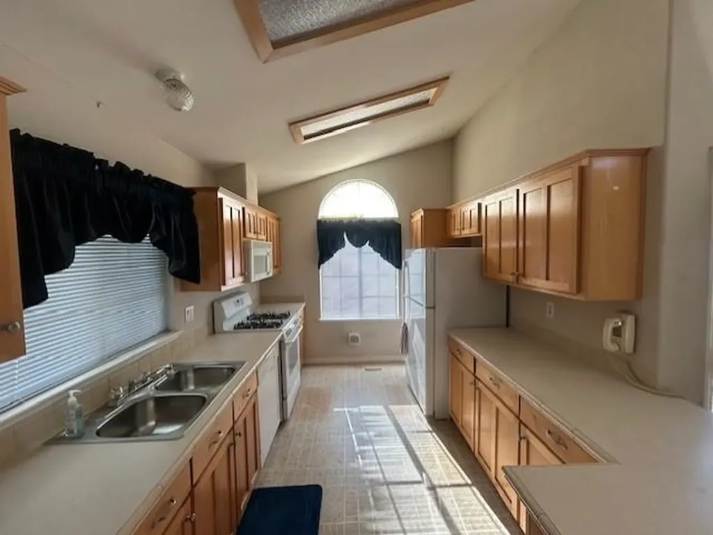 1200 Winton Avenue Hayward CA 94545