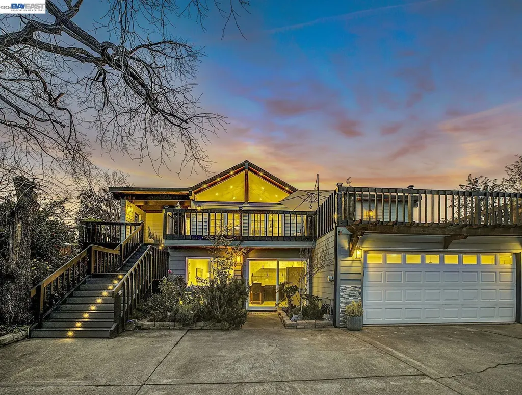 19029 Carlton Avenue Castro Valley CA 94546