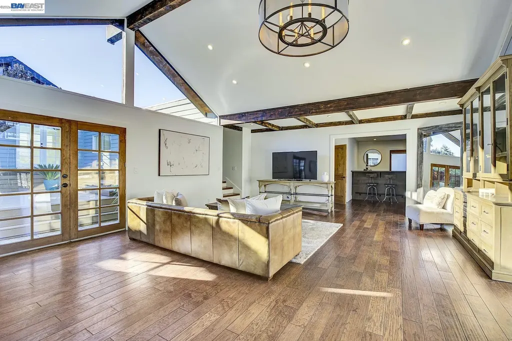 19029 Carlton Avenue Castro Valley CA 94546