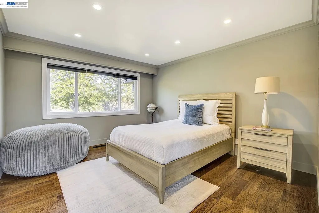 19029 Carlton Avenue Castro Valley CA 94546