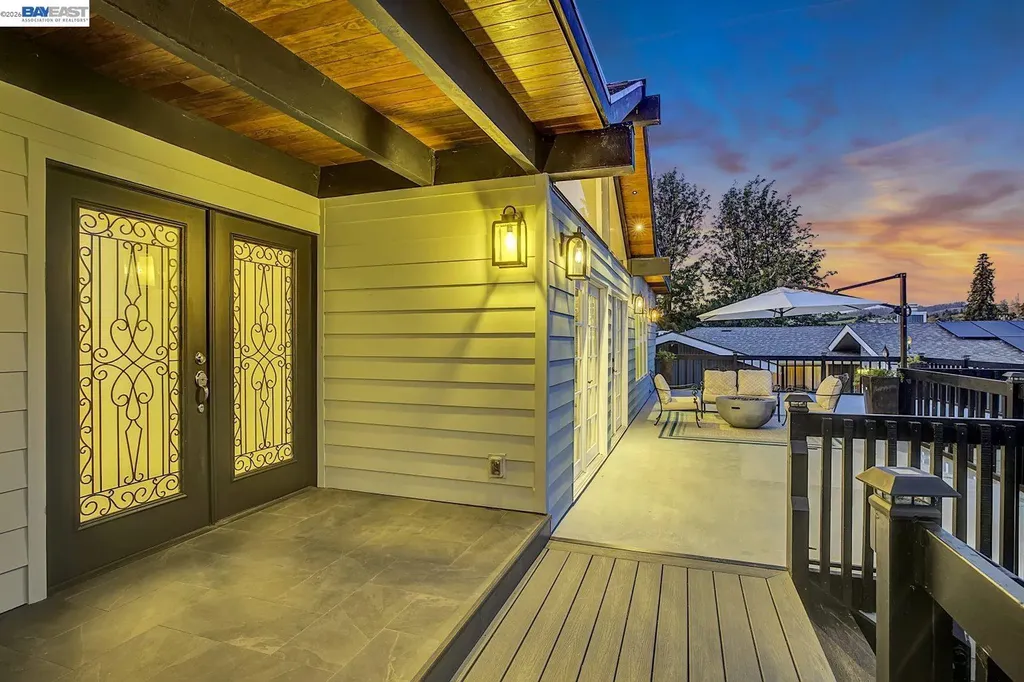 19029 Carlton Avenue Castro Valley CA 94546