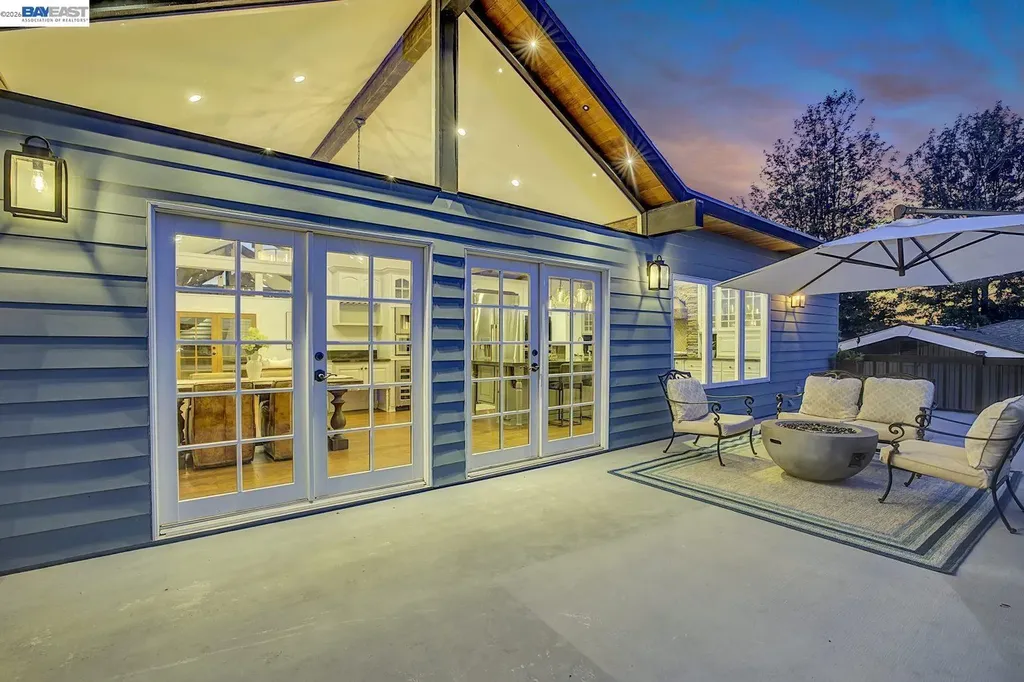 19029 Carlton Avenue Castro Valley CA 94546