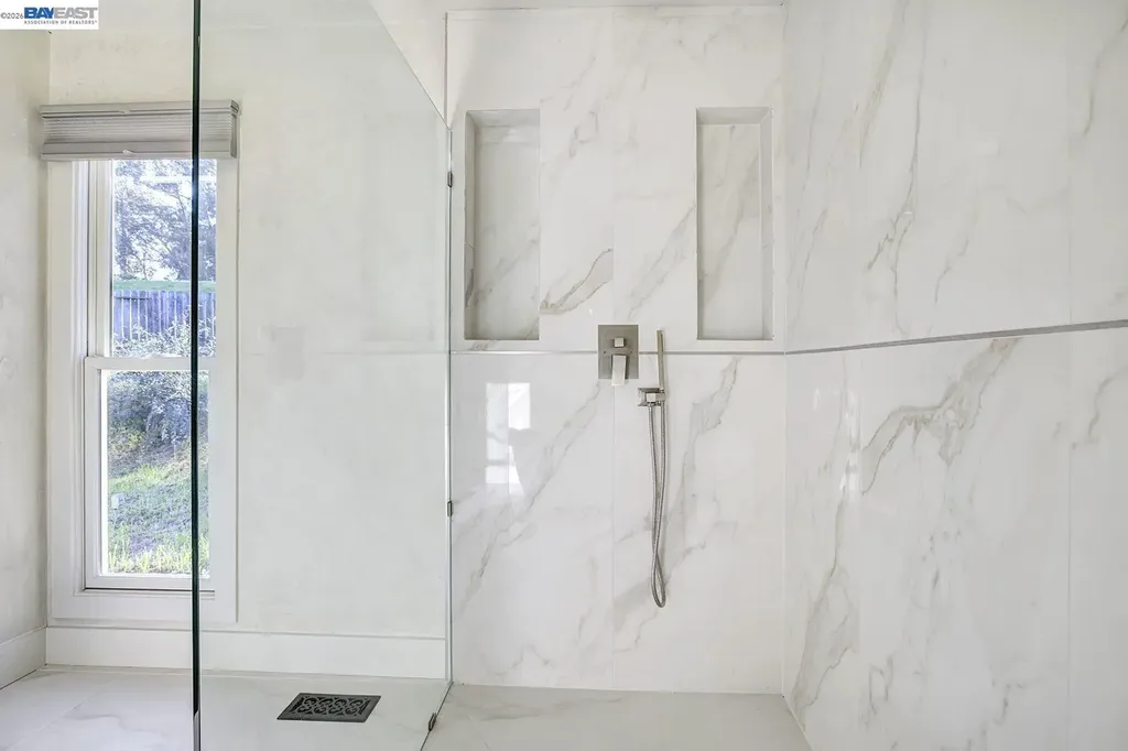 19029 Carlton Avenue Castro Valley CA 94546