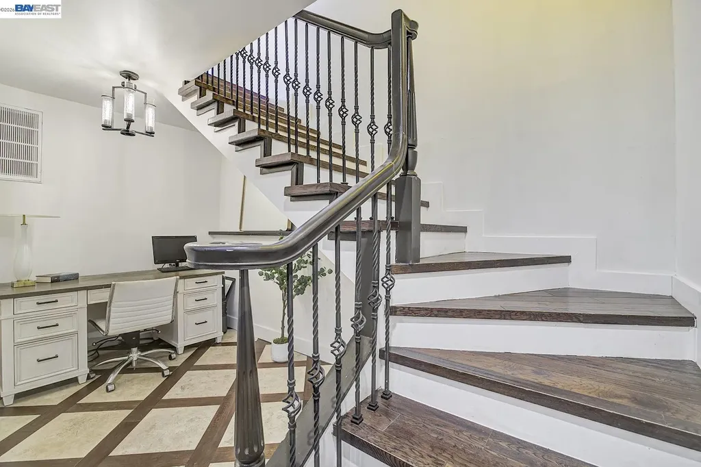 19029 Carlton Avenue Castro Valley CA 94546