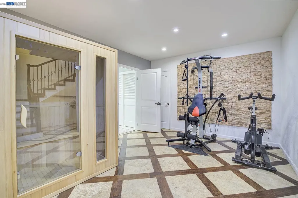 19029 Carlton Avenue Castro Valley CA 94546