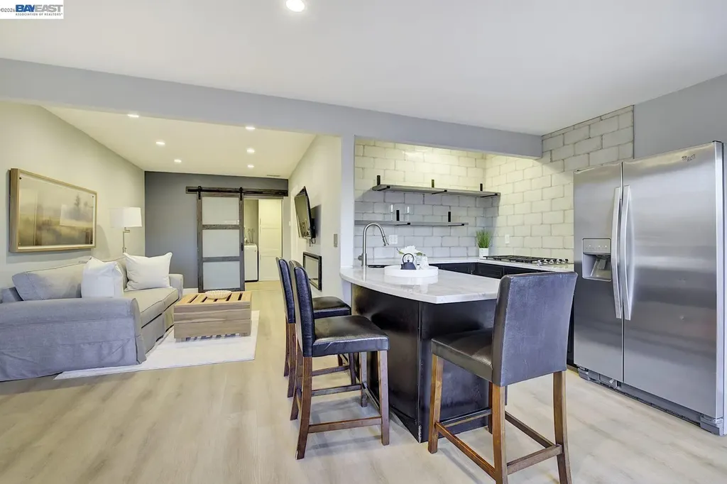 19029 Carlton Avenue Castro Valley CA 94546