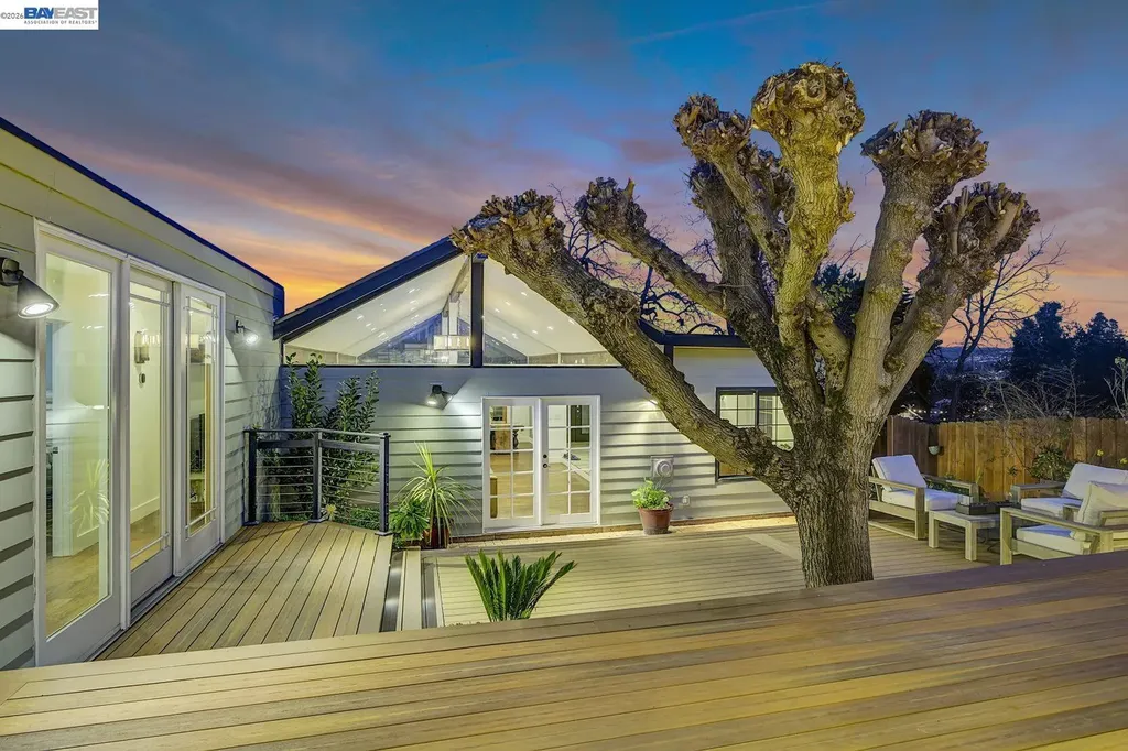 19029 Carlton Avenue Castro Valley CA 94546