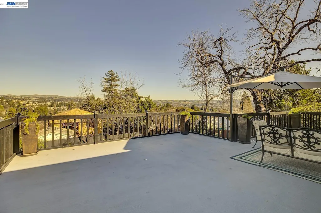 19029 Carlton Avenue Castro Valley CA 94546