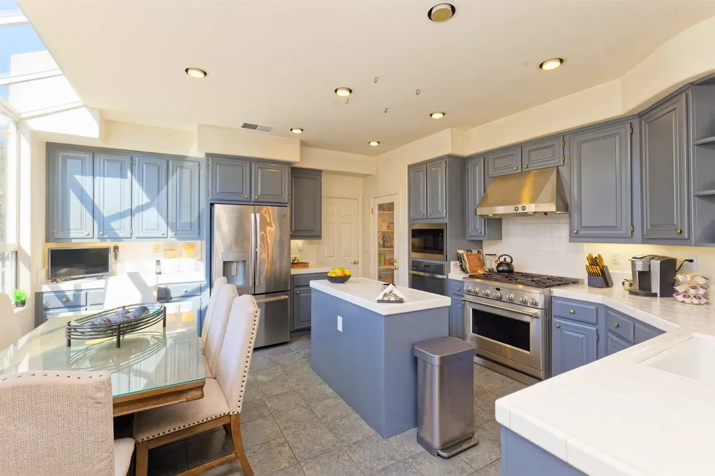 15109 Shining Star Lane San Leandro CA 94579