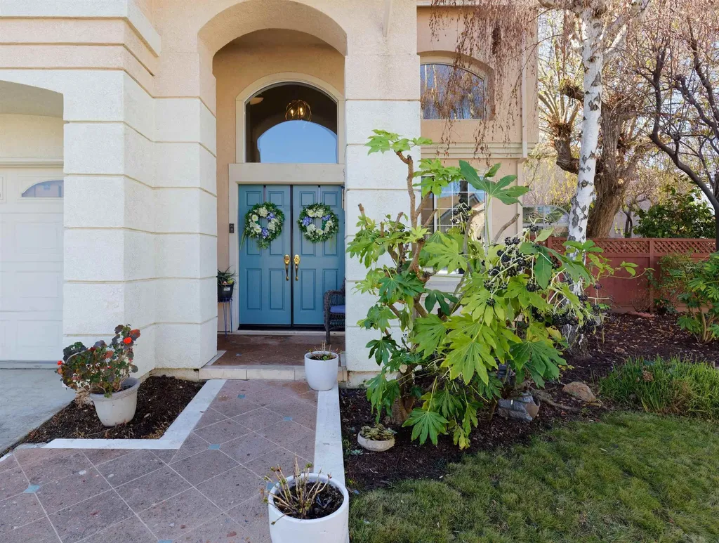 15109 Shining Star Lane San Leandro CA 94579