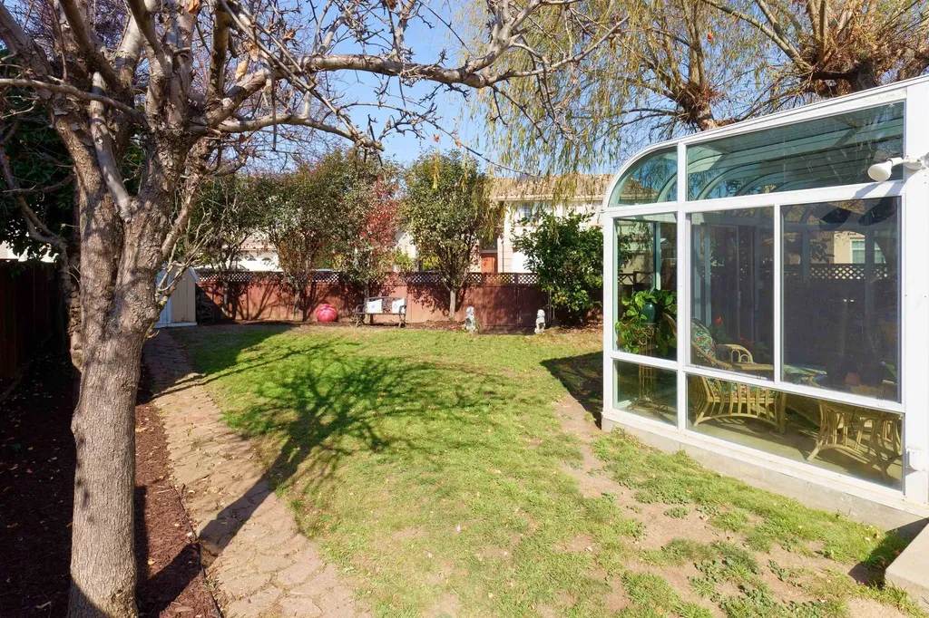 15109 Shining Star Lane San Leandro CA 94579