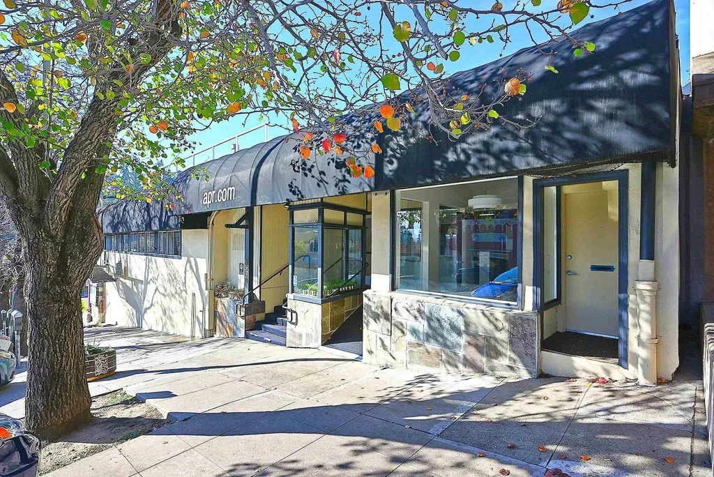 6211 La Salle Avenue Oakland CA 94611
